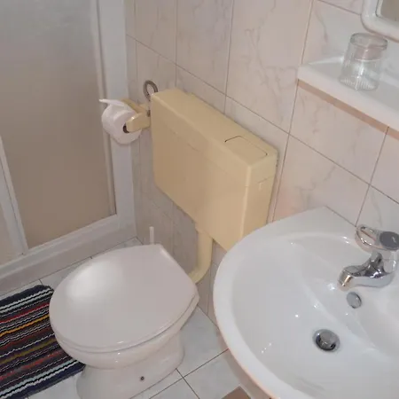 Apartments & Rooms Nensi *