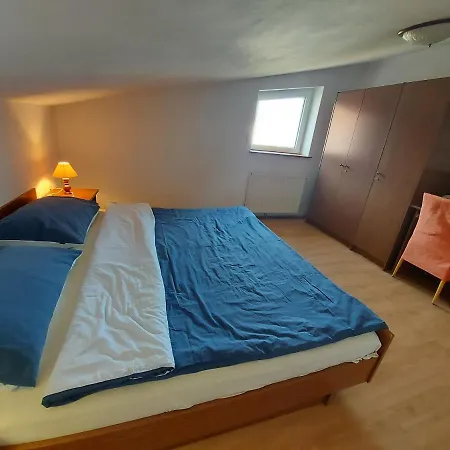 Apartments & Rooms Nensi Guest house