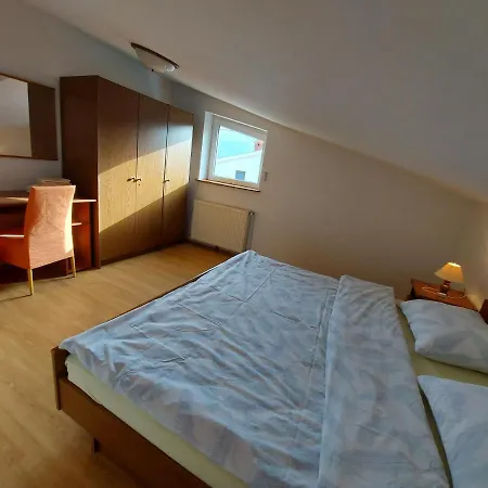 Apartments & Rooms Nensi *