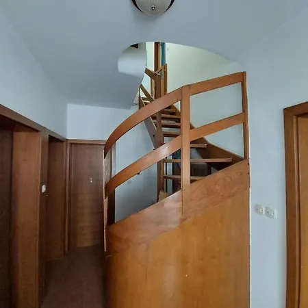 Apartments & Rooms Nensi Guest house Baska (Krk)