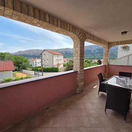 Apartments & Rooms Nensi *